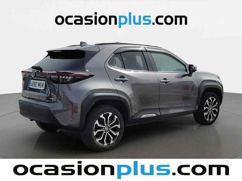 Usado Toyota Yaris Active 116 CV (85 kW) 2024 Gris Utilitario