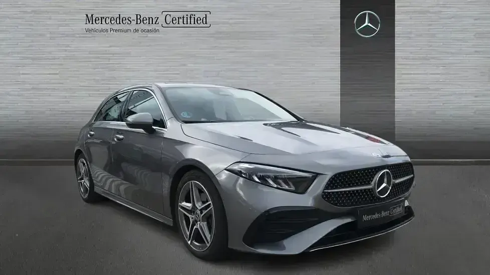 Usado Mercedes A180 136 CV (100 kW) 2025 Gris