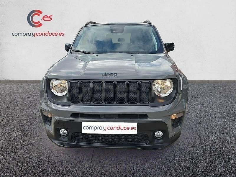 Usado Jeep Renegade Night Eagle 130 CV (95 kW) 2022 Gris / plata SUV