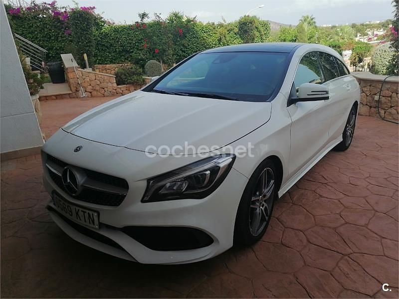 Blanco Usado 2019 Mercedes CLA220 Shooting Brake Familiar | 24.900 € (Buen precio) - Imagen 1/4