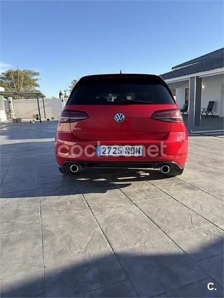 Usado VW Golf VII GTI 245 CV (180 kW) 2019 Rojo Berlina