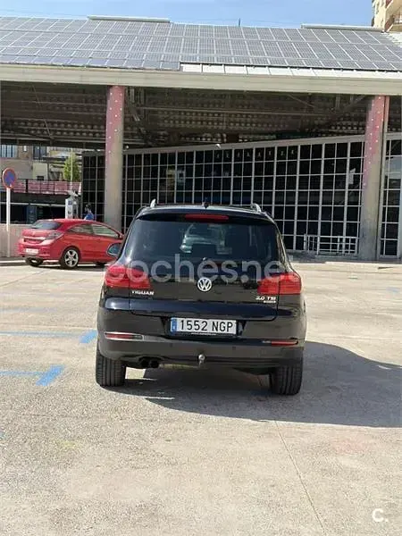Usado VW Tiguan 180 CV (132 kW) 2013 Negro SUV