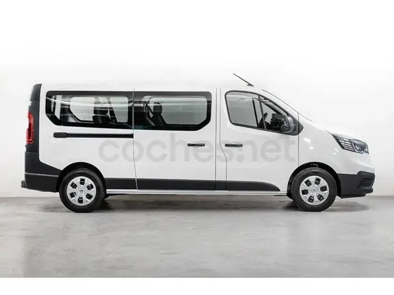 Usado Renault Trafic 110 CV (80 kW) 2024 Blanco Monovolumen