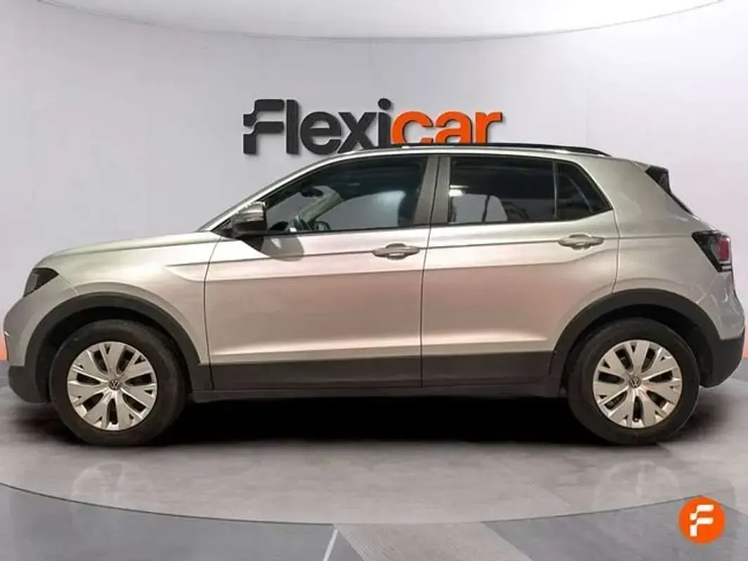 Usado VW T-Cross 95 CV (69 kW) 2024 Gris SUV