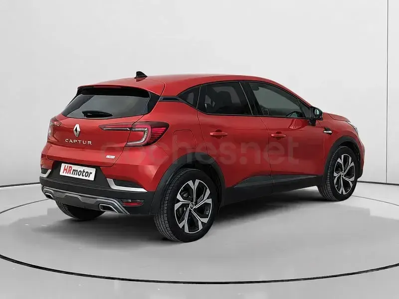 Usado Renault Captur RS Line 145 CV (106 kW) 2022 Rojo SUV