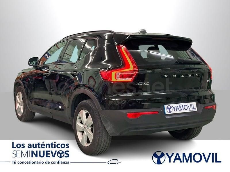 Usado Volvo XC40 Momentum 163 CV (119 kW) 2021 Negro SUV