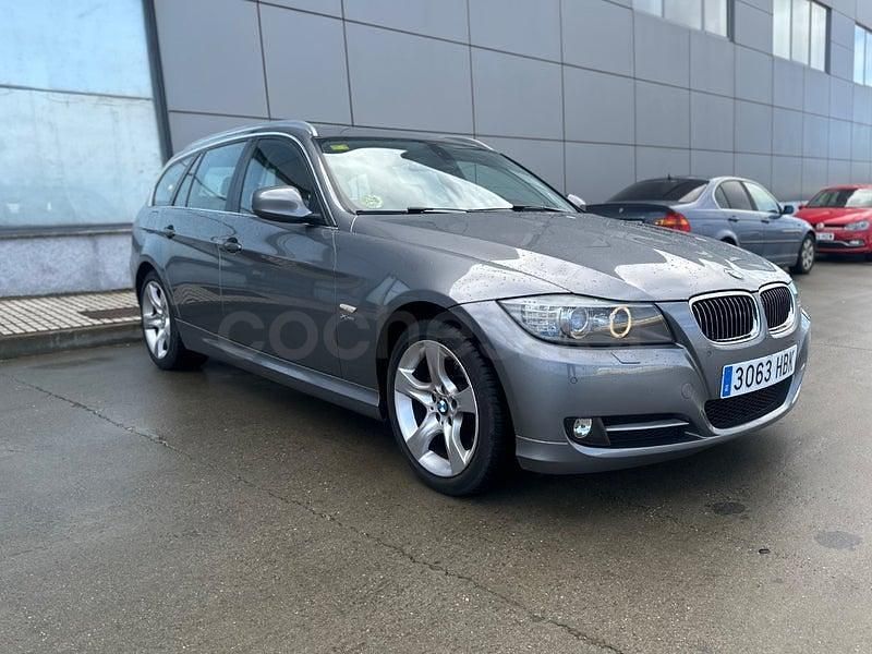 Usado BMW 320 184 CV (135 kW) 2011 Gris / plata Familiar