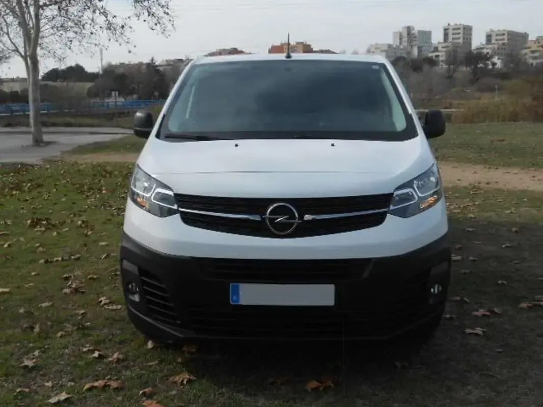 Usado Opel Vivaro-e Combi 102 CV (75 kW) 2020 Blanco Monovolumen
