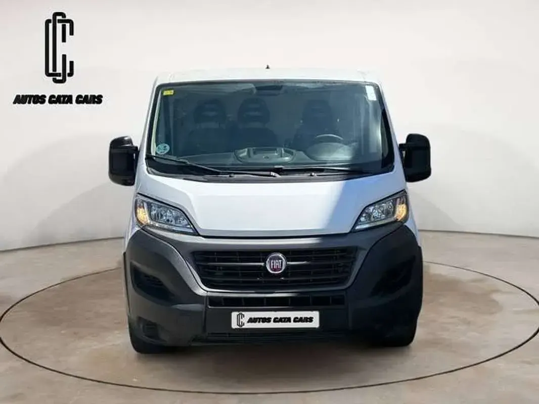 Usado Fiat Ducato 120 CV (88 kW) 2020 Blanco Van