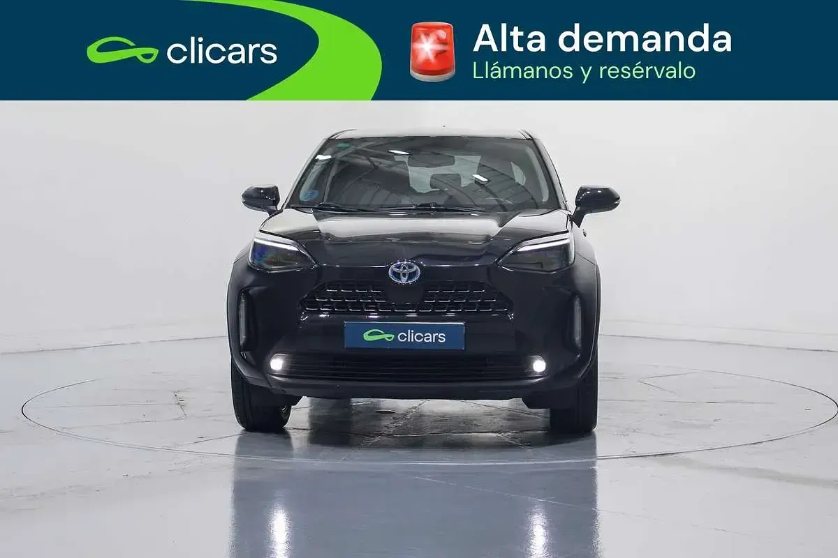 Usado Toyota Yaris Cross Style 92 CV (67 kW) 2022 Negro SUV