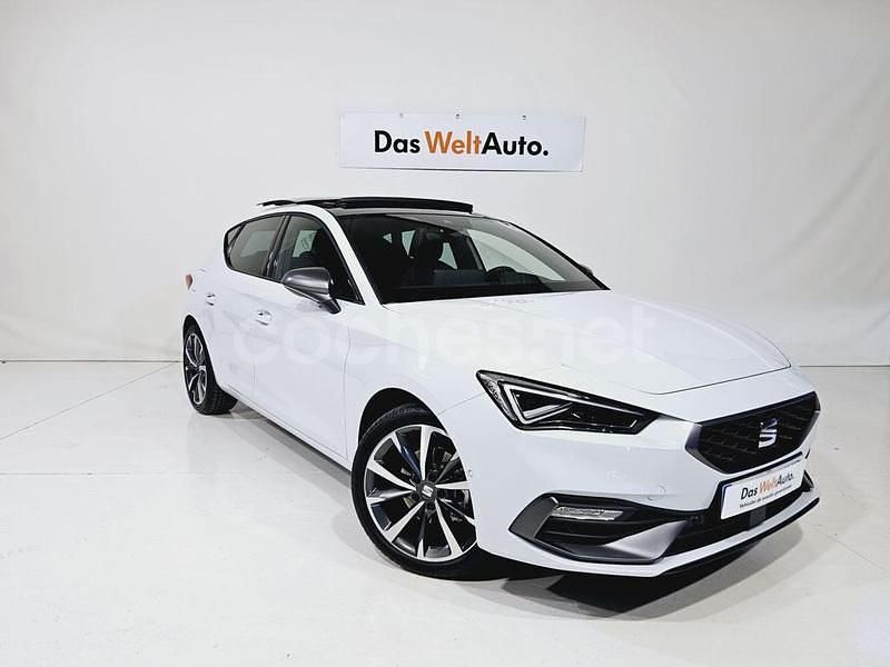 Nuevo Seat Leon FR 150 CV (110 kW) 2025 Blanco Berlina