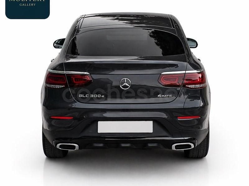 Usado Mercedes GLC300e 320 CV (235 kW) 2020 Gris / plata Coupe