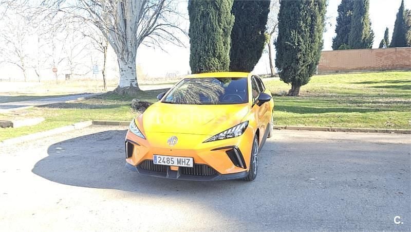 Usado MG MG4 EV Luxury 2023 Eléctrico Utilitario