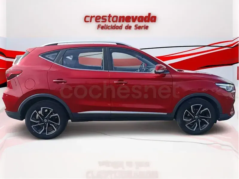 Usado MG ZS Luxury 106 CV (77 kW) 2022 Rojo SUV