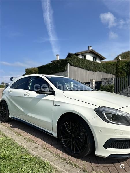 Blanco Usado 2015 Mercedes A45 AMG AMG Berlina | 25.500 € (Precio justo) - Imagen 1/4