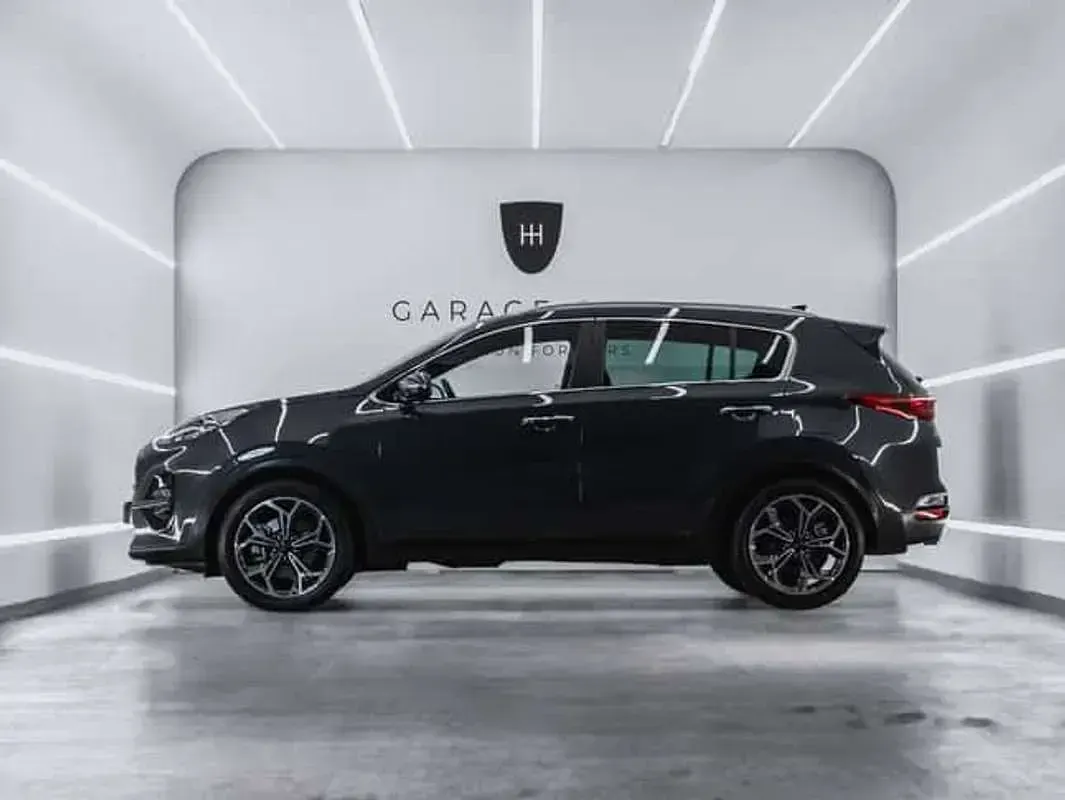 Usado Kia Sportage GT-Line 136 CV (100 kW) 2021 Negro SUV