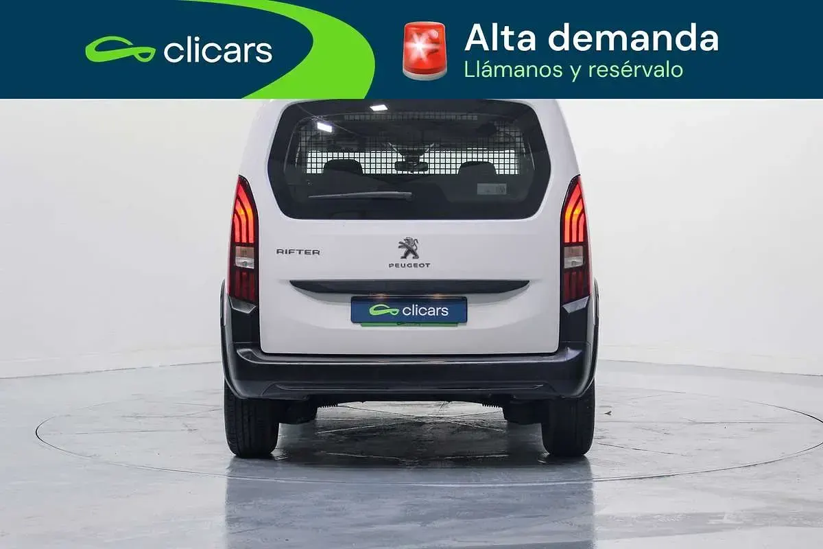 Usado Peugeot Rifter Business-Line 102 CV (75 kW) 2022 Blanco Monovolumen