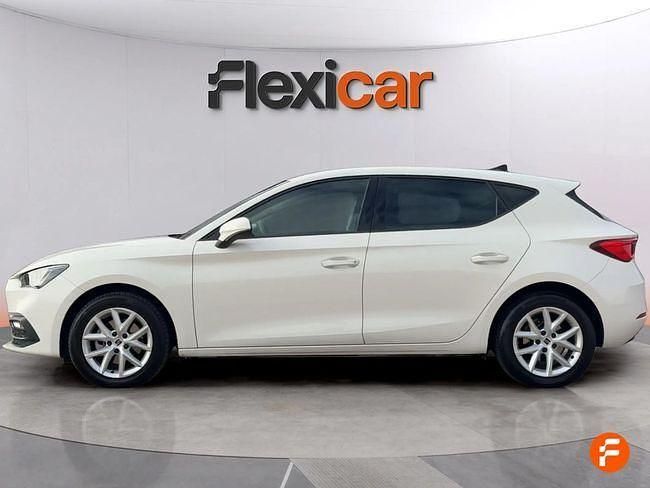 Usado Seat Leon Style 115 CV (84 kW) 2021 Blanco Berlina