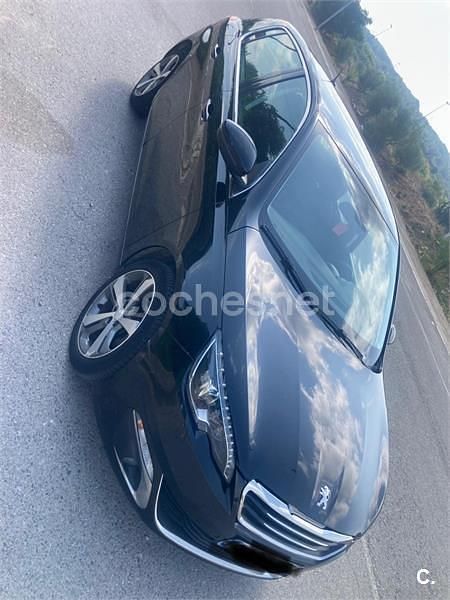 Negro Usado 2015 Peugeot 308 Allure Berlina | 7200 € (Buen precio) - Imagen 1/3
