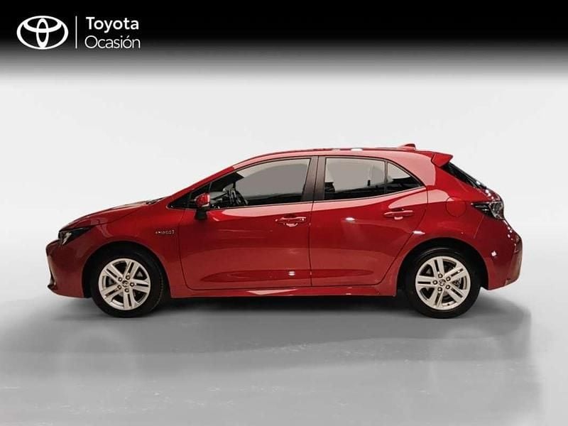 Usado Toyota Corolla Active 122 CV (89 kW) 2021 Rojo Berlina