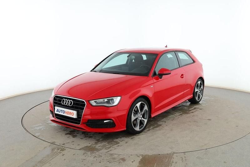 Usado Audi A3 S-Line 110 CV (80 kW) 2015 Berlina
