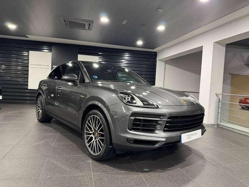 Usado Porsche Cayenne 462 CV (339 kW) 2022 Gris SUV