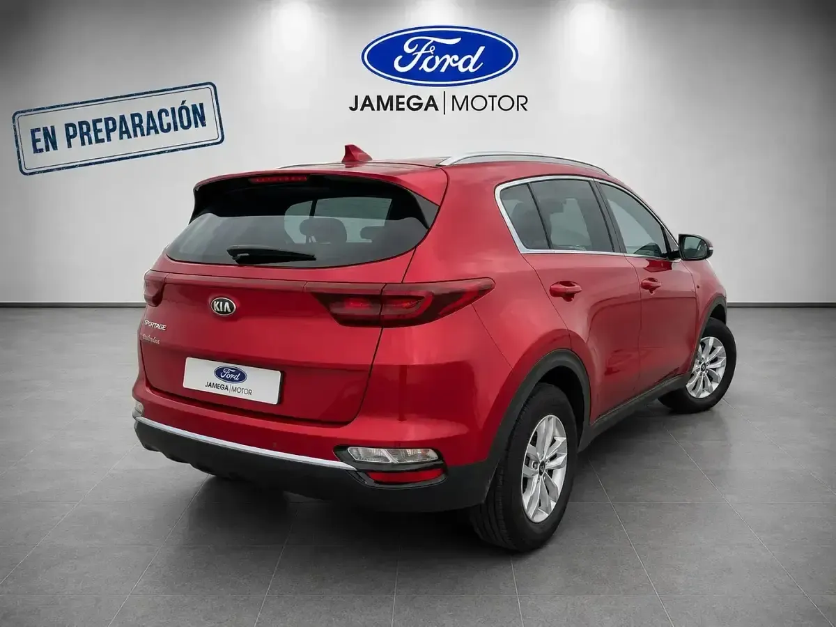 Usado Kia Sportage 132 CV (97 kW) 2022 Rojo SUV