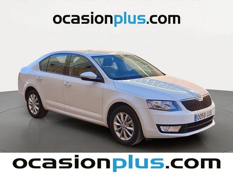 Usado Skoda Octavia Ambition 150 CV (110 kW) 2015 Blanco Utilitario