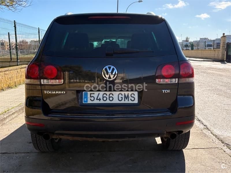 Usado VW Touareg 240 CV (176 kW) 2009 Negro SUV