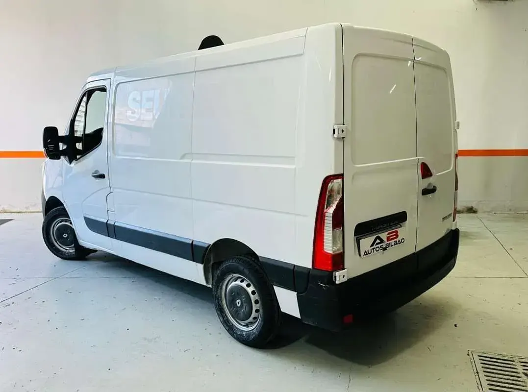 Usado Renault Master 135 CV (99 kW) 2020 Blanco Monovolumen