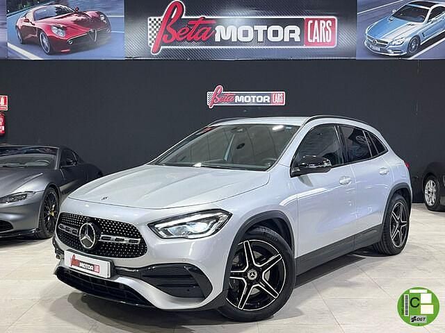 Gris / plata Usado 2021 Mercedes GLA200 SUV | 31.490 € (Precio justo) - Imagen 1/4