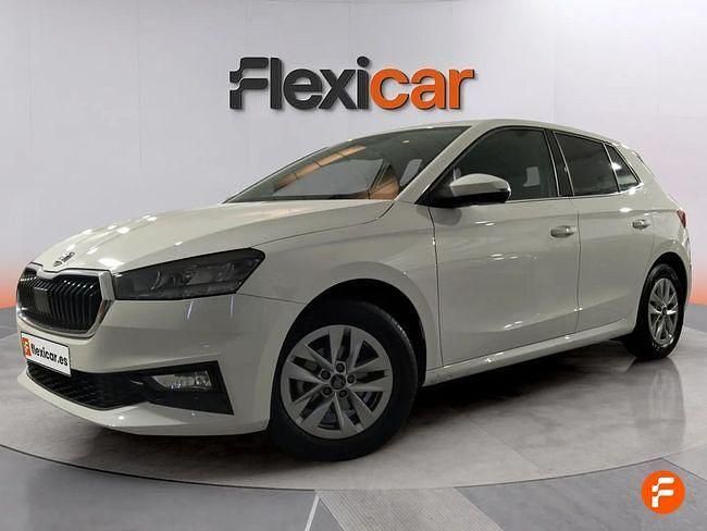 Usado Skoda Fabia 95 CV (69 kW) 2025 Blanco Utilitario
