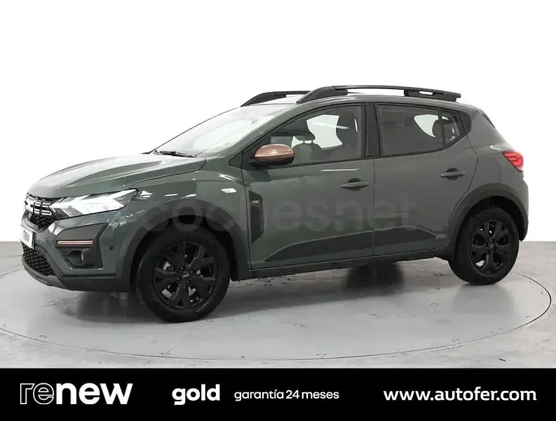 Usado Dacia Sandero Extreme 101 CV (74 kW) 2025 Verde Berlina