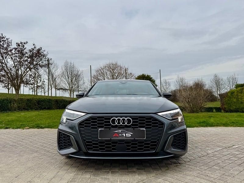 Usado Audi A3 S-Line 150 HP (110 kW) 2021 Cinzento Sedan