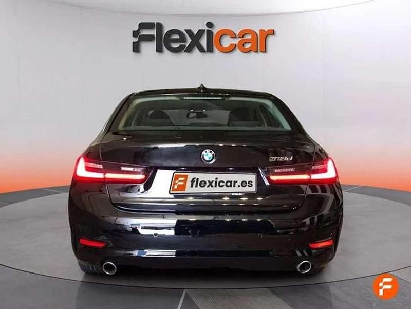 Używany BMW 318 150 KM (110 kW) 2021 Czarny Sedan/Limuzyna