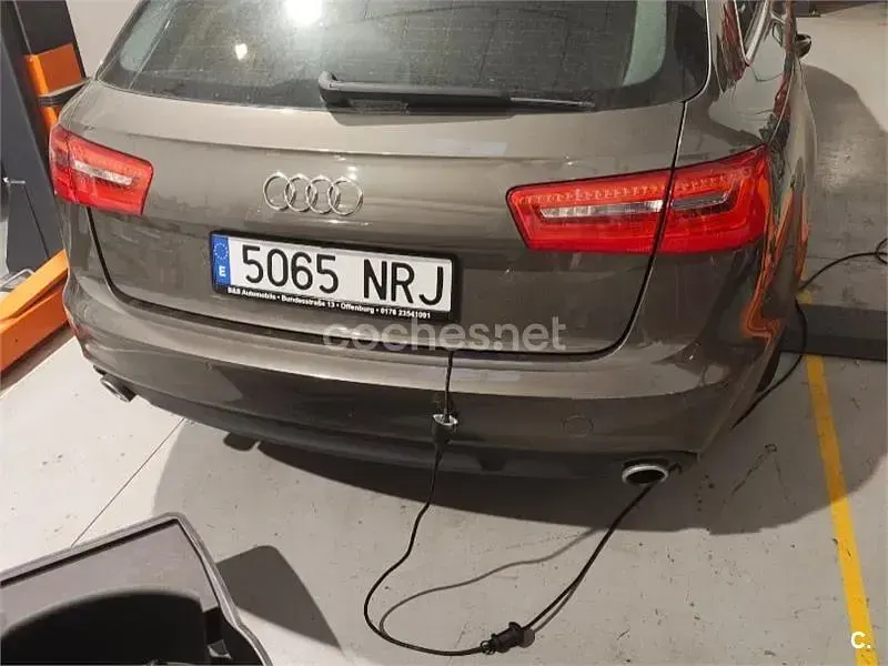 Usado Audi A6 204 CV (150 kW) 2012 Gris / plata Familiar