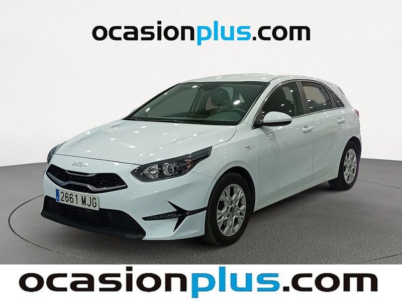 Blanco Usado 2023 Kia Ceed Monovolumen | 16.082 € (Super precio) - Imagen 1/4