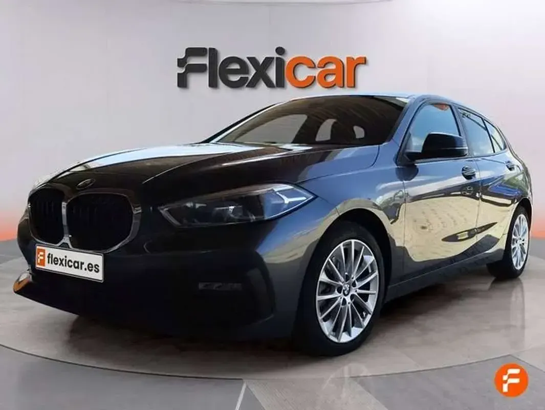 Usado BMW 118 150 CV (110 kW) 2020 Gris Utilitario