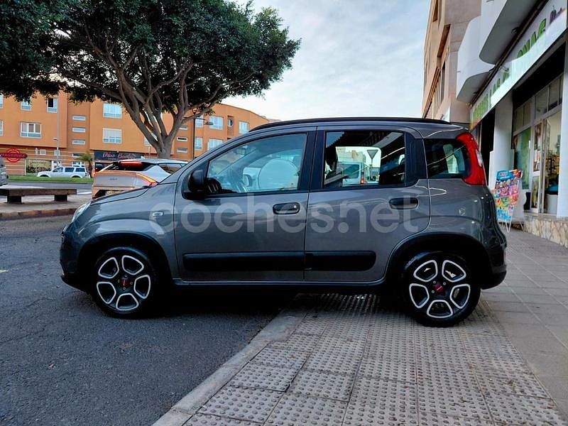 Usado Fiat Panda City Life 70 CV (51 kW) 2022 Gris / plata Berlina