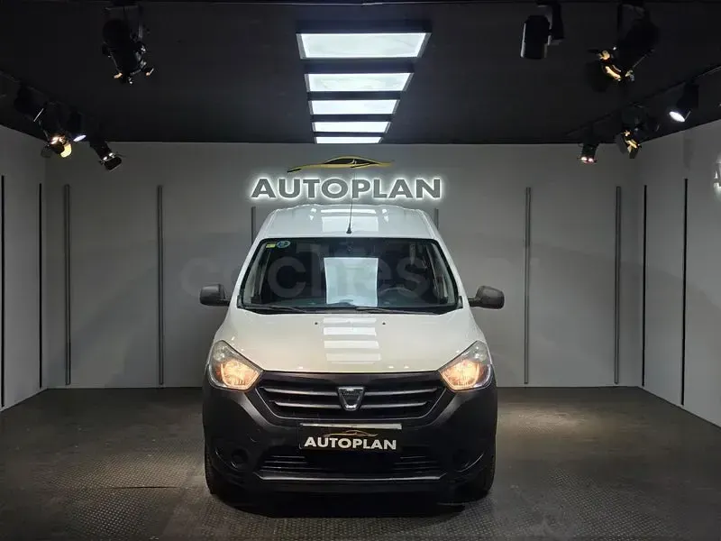Usado Dacia Dokker Ambiance 90 CV (66 kW) 2016 Blanco Monovolumen