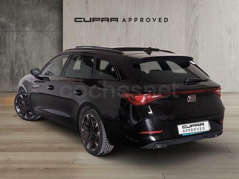 Usado Cupra Leon 150 CV (110 kW) 2024 Negro Familiar