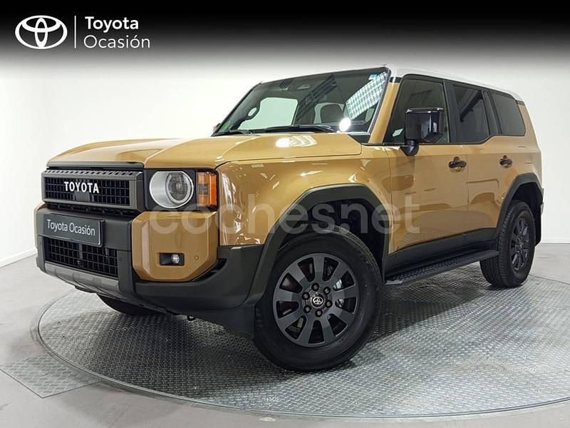 Amarillo Usado 2024 Toyota Land Cruiser Edition SUV | 94.990 € - Imagen 1/4