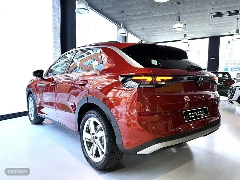 Nuevo VW T-Roc 150 CV (110 kW) 2026 Rojo SUV