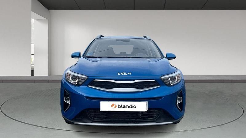 Usado Kia Stonic 100 CV (73 kW) 2025 Azul SUV