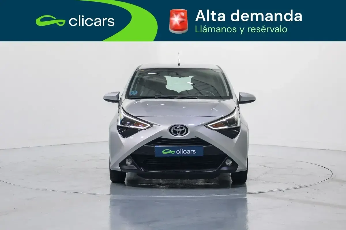 Usado Toyota Aygo X-cite 72 CV (52 kW) 2019 Gris Utilitario
