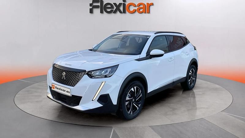 Usado Peugeot 2008 Allure 110 CV (80 kW) 2021 Blanco SUV