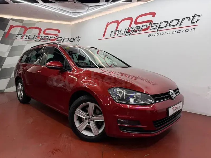 Usado VW Golf VII Advance 110 CV (80 kW) 2015 Granate Familiar