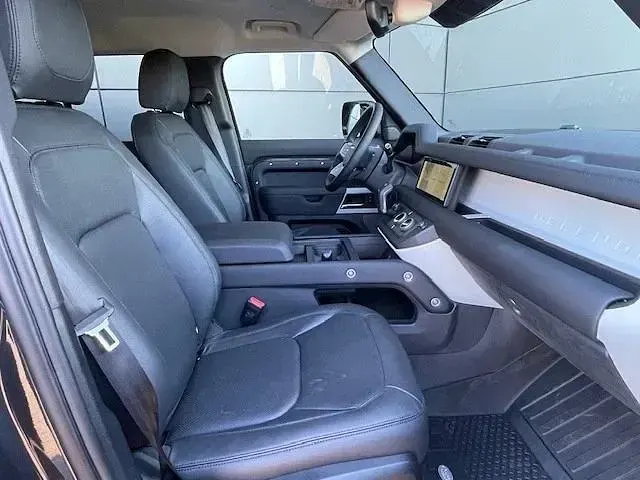 Usado Land Rover Defender SE 404 CV (297 kW) 2025 Otro SUV