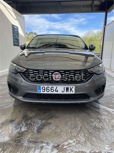 Gris / plata Usado 2017 Fiat Tipo Easy Berlina | 7500 € (Precio justo) - Imagen 1/4