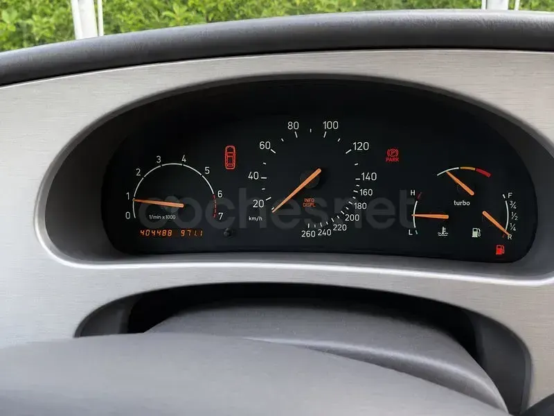 Usado Saab 9-5 Aero 250 CV (183 kW) 2003 Gris / plata Familiar